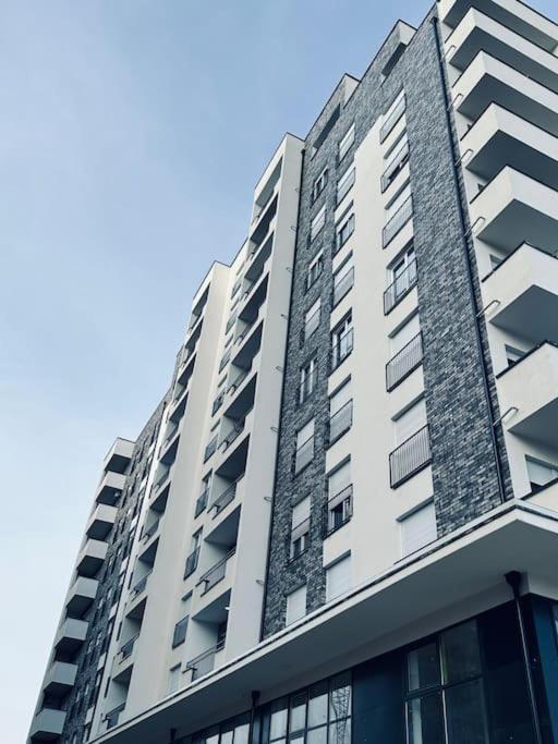 Priam Apartment Prishtinë Exterior photo